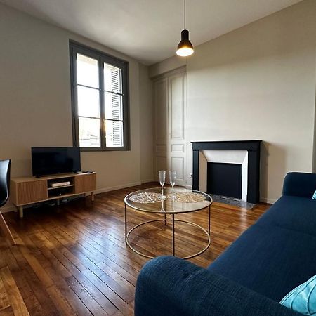 Le Magistral Beautiful One-Bedroom Apartment In The Historic Heart Of Тур Экстерьер фото