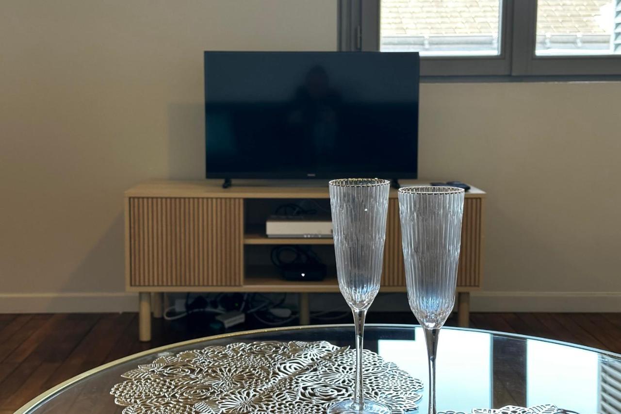 Le Magistral Beautiful One-Bedroom Apartment In The Historic Heart Of Тур Экстерьер фото