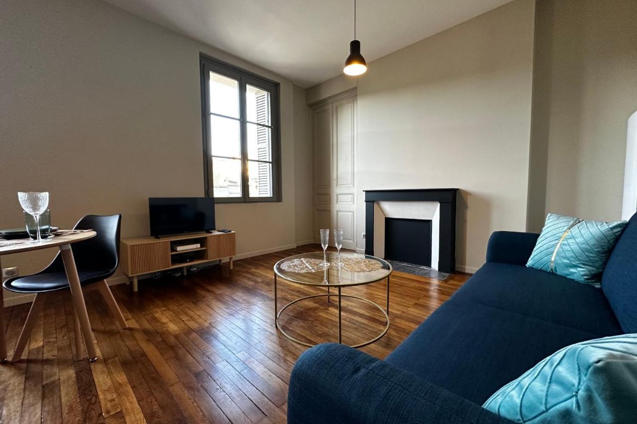 Le Magistral Beautiful One-Bedroom Apartment In The Historic Heart Of Тур Экстерьер фото