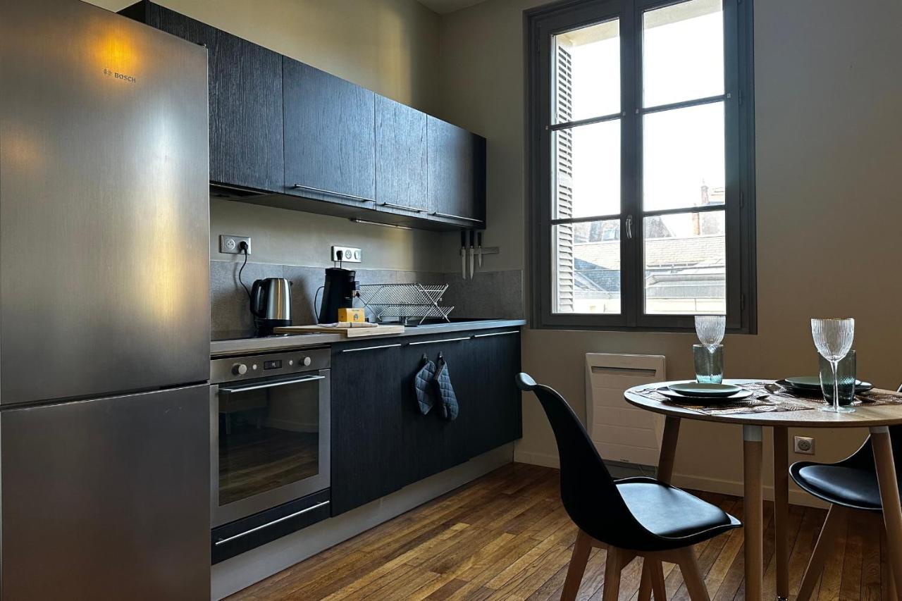 Le Magistral Beautiful One-Bedroom Apartment In The Historic Heart Of Тур Экстерьер фото