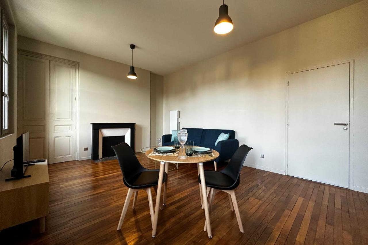 Le Magistral Beautiful One-Bedroom Apartment In The Historic Heart Of Тур Экстерьер фото